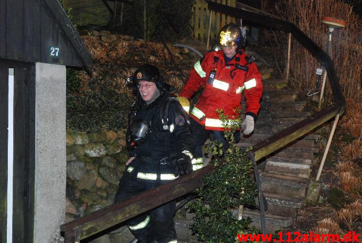 Brand i Villa. Ømkulevej i Vejle. 27/02-2013. Kl. 19:09.