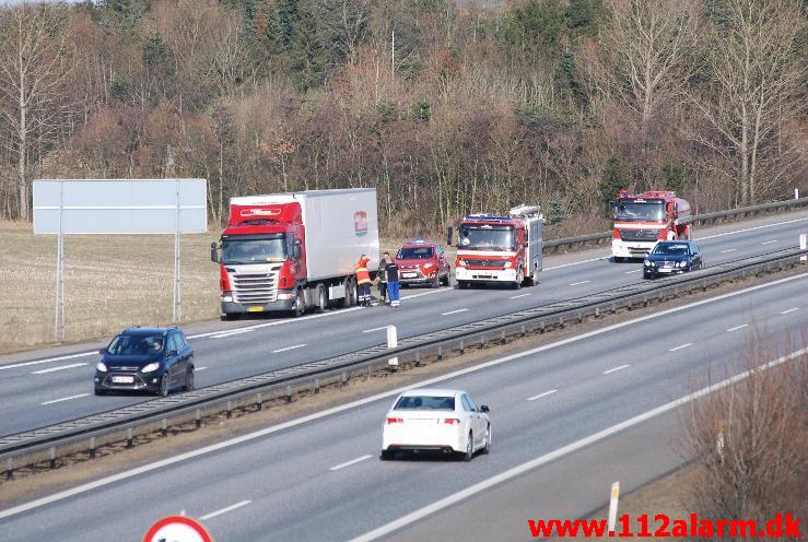 Brand i lastbil. Østjyske Motorvej ved 115 Km. 03/03-2013. Kl. 13:56.