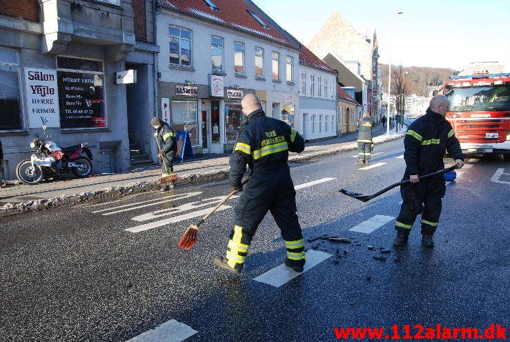 Overså Motorcyklist. Nørrebrogade i Vejle. 11/03-2013. Kl. 16:32.