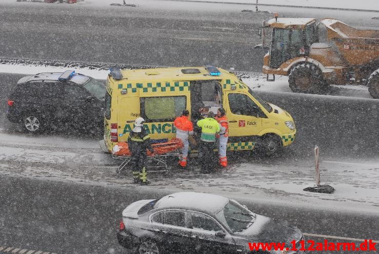 Havnet på taget. Motorvejen E45 ved Vejle. 16/03-2013. Kl. 13:59.