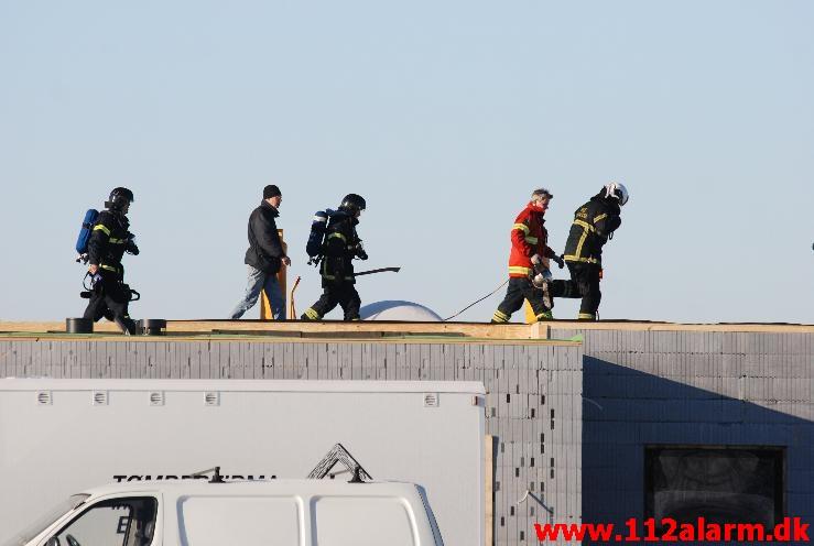 Brand i villa. Skorpionen i Vejle. 26/03-2013. Kl. 07:41.