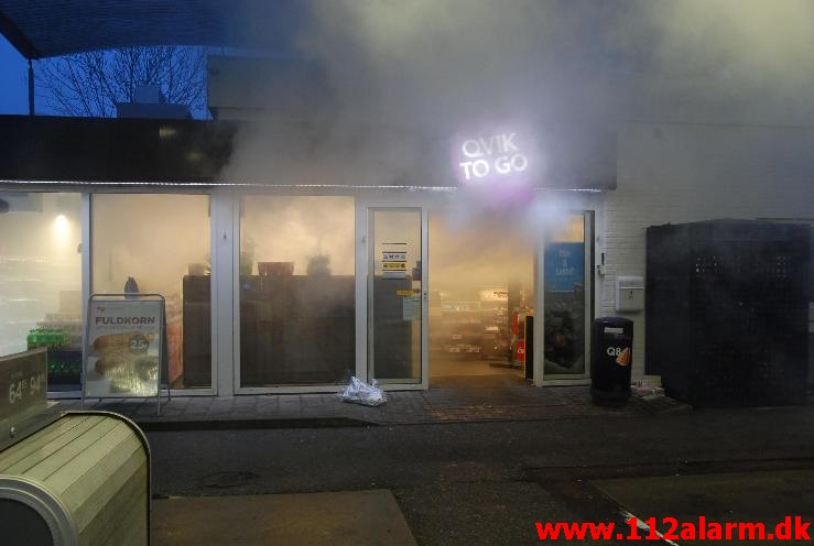 Brand i butikken. Koldingvej i Vejle. 12/04-2013. Kl. 06:18.