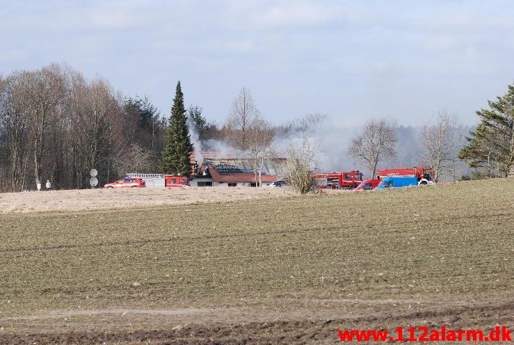 Gård brand. Grødevej Vonge. 13/04-2013. Kl. 16:36.