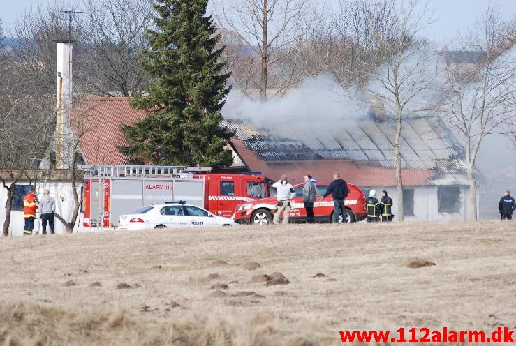 Gård brand. Grødevej Vonge. 13/04-2013. Kl. 16:36.