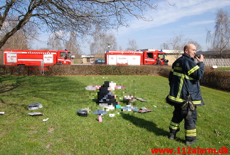 Mindre Naturbrand. Grønnedalen 14 i Vejle. 02/05-2013. Kl. 15:44.