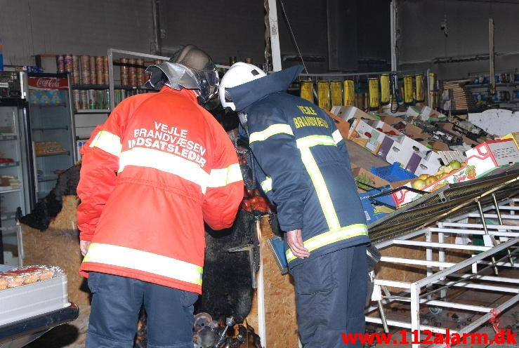 Brand i Butik. Søndergade i Vejle. 27/05-2013. Kl. 00:43.