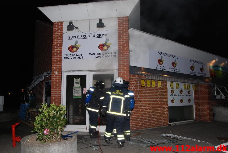 Brand i Butik. Søndergade i Vejle. 27/05-2013. Kl. 00:43.