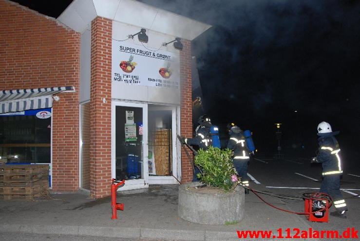 Brand i Butik. Søndergade i Vejle. 27/05-2013. Kl. 00:43.