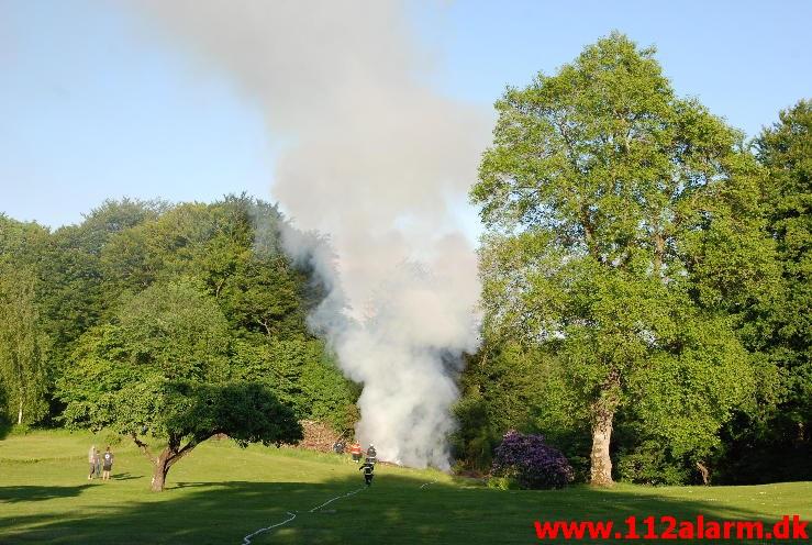 Skovbrand Børne og Ungecentret Solvej 62 i Vejle Ø. 05/06-2013. Kl. 19:34.