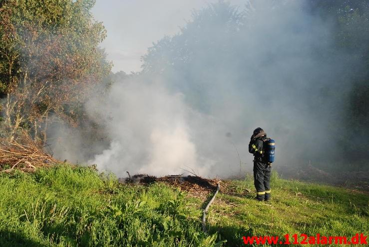 Skovbrand Børne og Ungecentret Solvej 62 i Vejle Ø. 05/06-2013. Kl. 19:34.