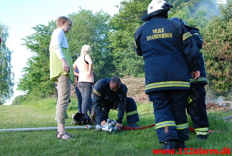 Skovbrand Børne og Ungecentret Solvej 62 i Vejle Ø. 05/06-2013. Kl. 19:34.