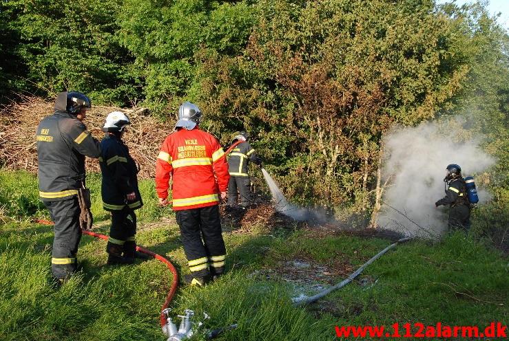 Skovbrand Børne og Ungecentret Solvej 62 i Vejle Ø. 05/06-2013. Kl. 19:34.