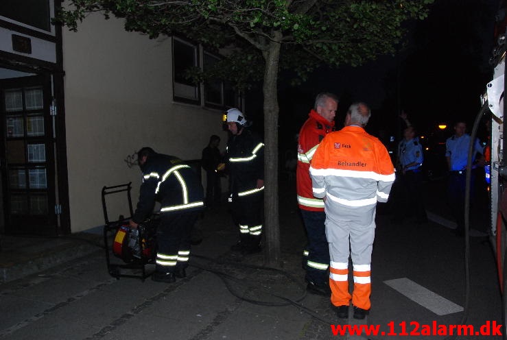 Brand i Køkkenet. Nyboesgade 31 i Vejle. 07/06-2013. Kl. 22:51.