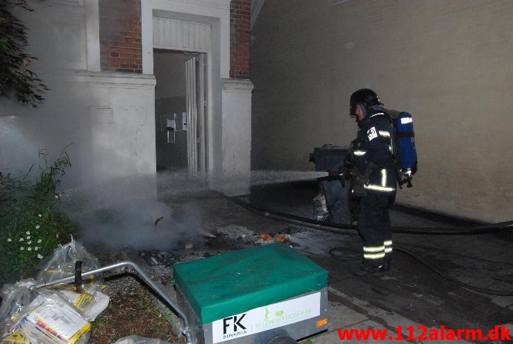 Brand i Villa. Fredericiavej 2 i Vejle. 15/06-2013. Kl. 00:01.