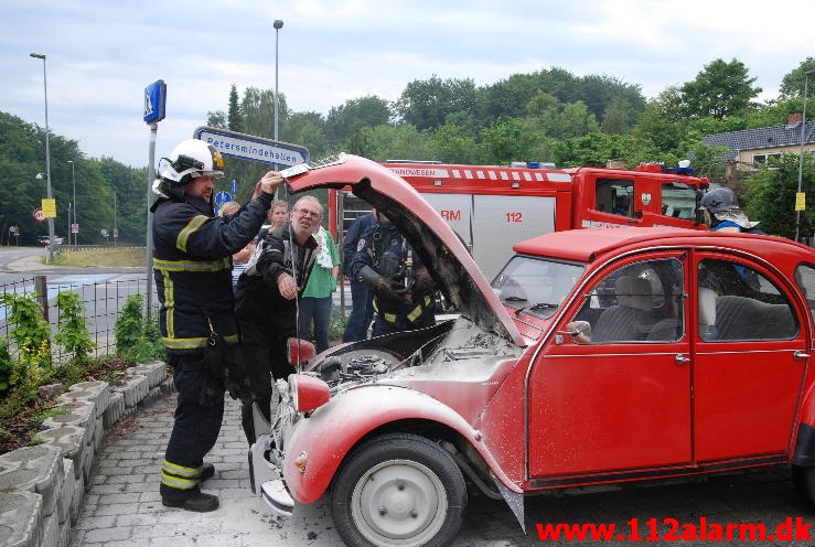 Bilbrand. Jellingvej 101 i Vejle. 19/06-2013. Kl. 13:57.