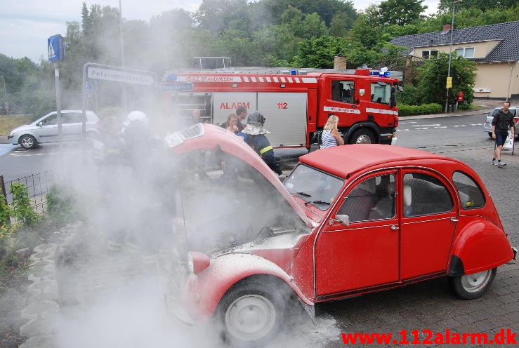 Bilbrand. Jellingvej 101 i Vejle. 19/06-2013. Kl. 13:57.