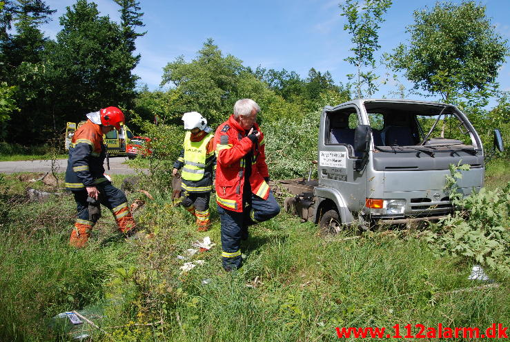 Voldsomt trafikuheld. Hærvejen og Gødding Skovvej. 09/07-2013. Kl. 15:02.