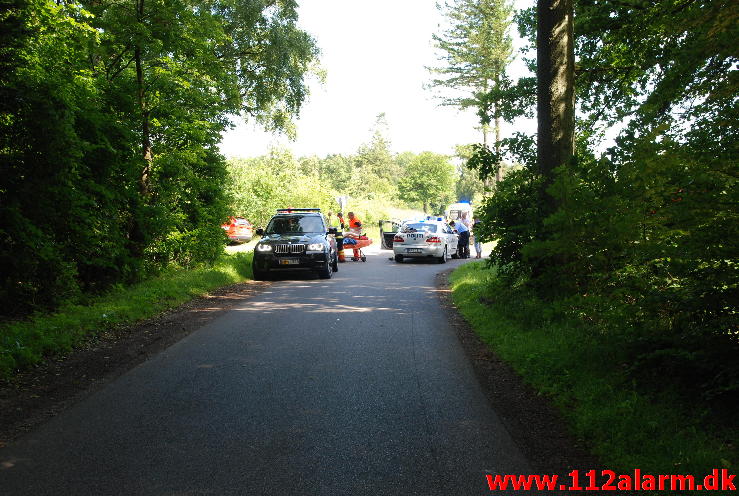 Voldsomt trafikuheld. Hærvejen og Gødding Skovvej. 09/07-2013. Kl. 15:02.