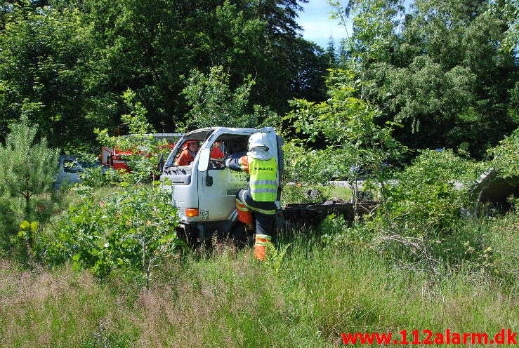 Voldsomt trafikuheld. Hærvejen og Gødding Skovvej. 09/07-2013. Kl. 15:02.