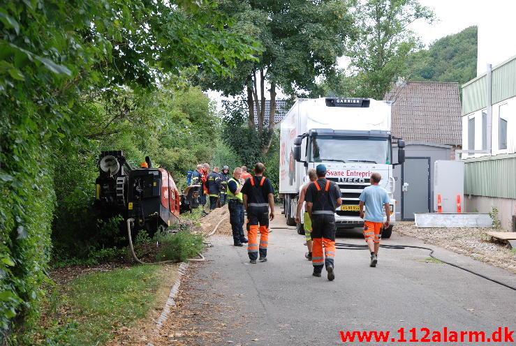 Gasledningsbrud. Svendsgade 137 i Vejle. 07/08-2013. Kl. 16:04.