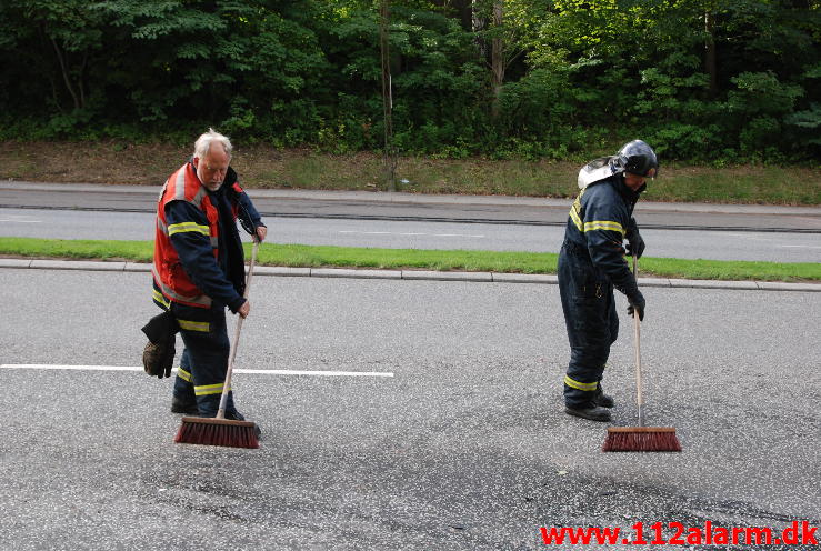 3 Biler var kørt op bag i hinanden. Horsensvej i Vejle. 14/08-2013. Kl. 8:39.