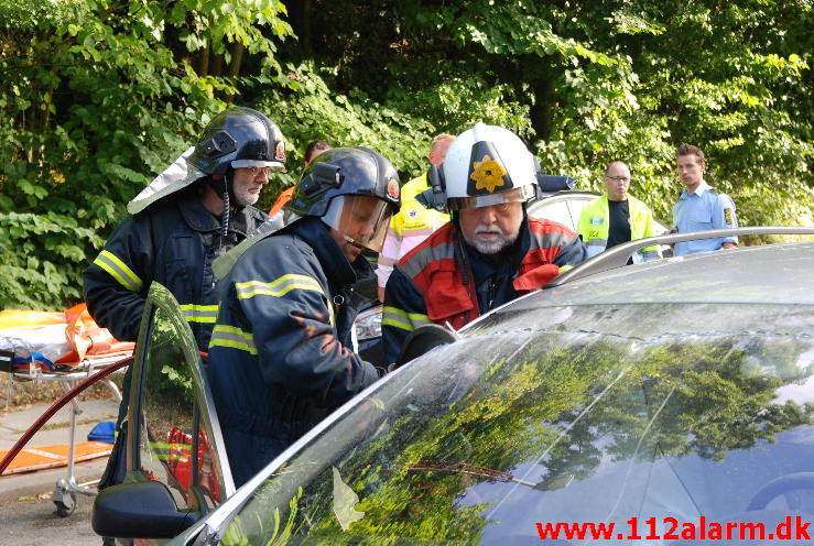 3 Biler var kørt op bag i hinanden. Horsensvej i Vejle. 14/08-2013. Kl. 8:39.