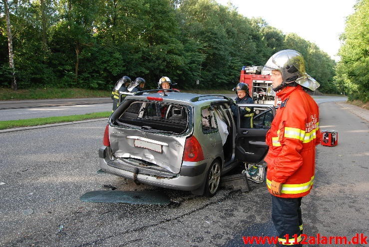 3 Biler var kørt op bag i hinanden. Horsensvej i Vejle. 14/08-2013. Kl. 8:39.