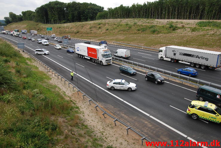 Toyota forsøgte at stikke af fra Politiet. E45 i Nordgårde retning ved 110 Km. 16/08-2013. Kl. 12:10.