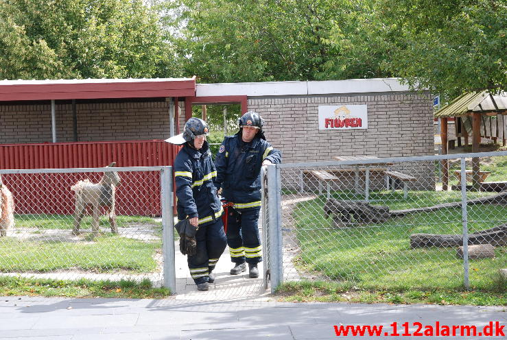 En dreng på 3 År fik fingeren til at sidde fast. Børnehaven Filuren på Finlandsvej i Vejle. 19/08-2013. Kl. 11:18.