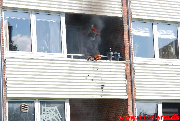 Brand i Etageejendom Svendsgade 13 i Vejle. 26/08-2013. Kl. 15:52.