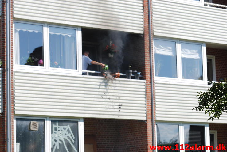 Brand i Etageejendom Svendsgade 13 i Vejle. 26/08-2013. Kl. 15:52.