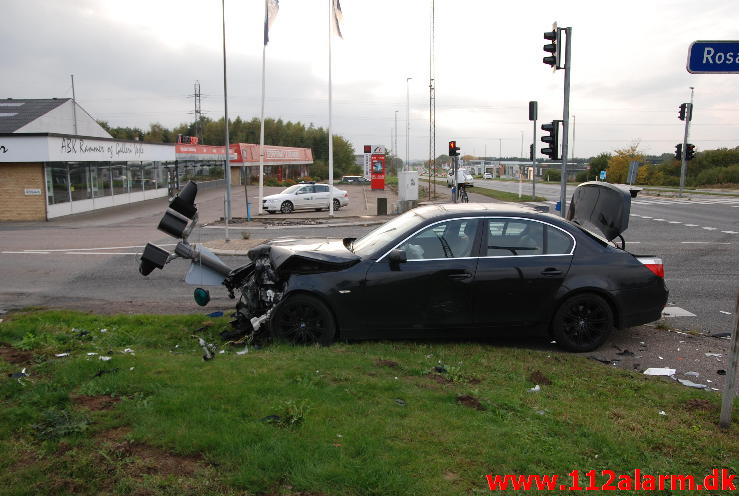 To personbiler kørt sammen. Horsensvej ved Vejle. 13/10-2013. Kl. 16:36.