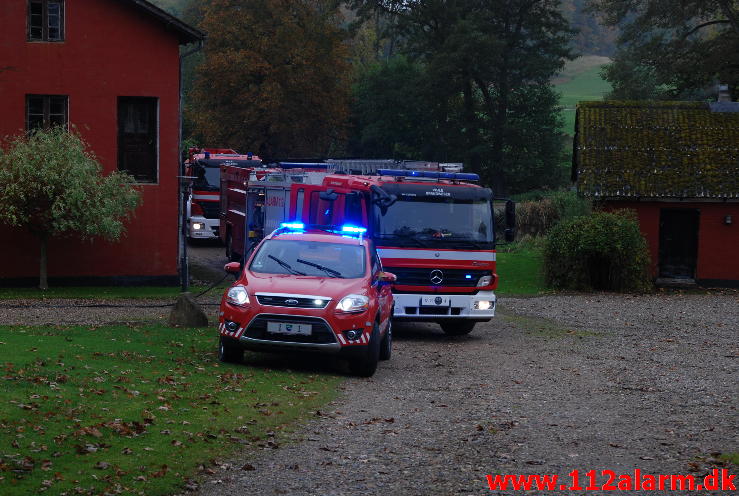 Gårdbrand. Røde Møllevej ved Daugård. 19/10-2013. Kl. 14:55.