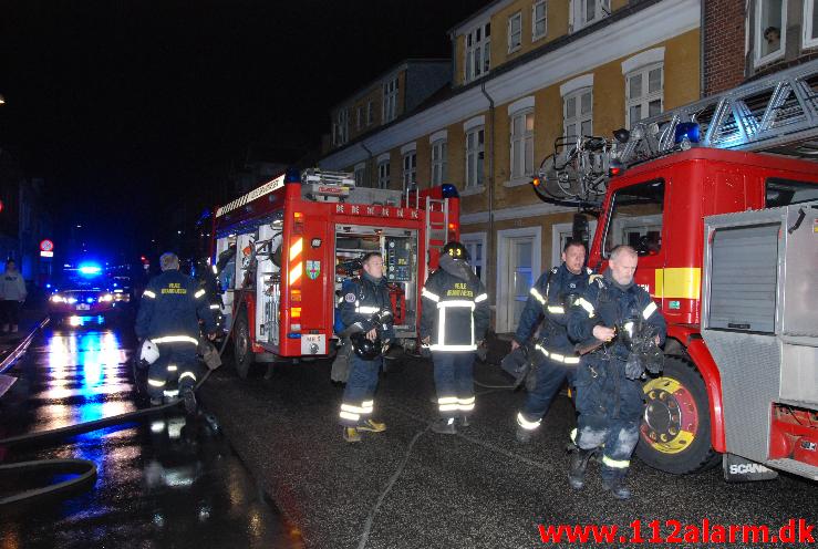 Brand i lejlighed. Vedelsgade 66 i Vejle. 26/10-2013. Kl. 20:05. 