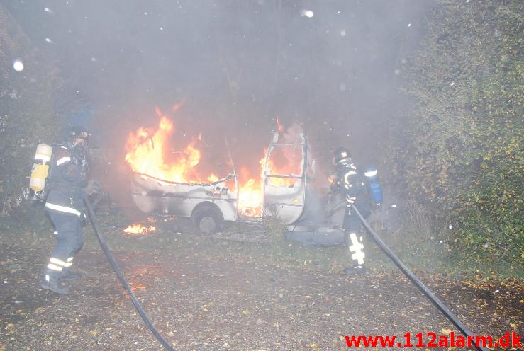 Brand i Campingvogn. Vongevej Fløjstrup. 27/10-2013. Kl. 22:32.