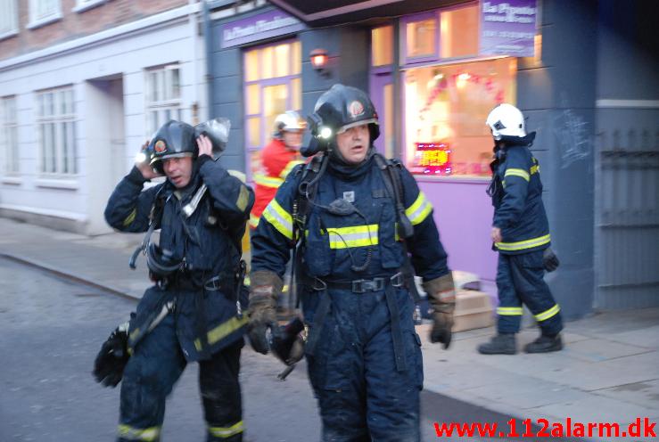 Gasflaske eksploderede i Lejligheden. Vedelsgade 38 i Vejle. 04/11-2013. Kl. 16:20.