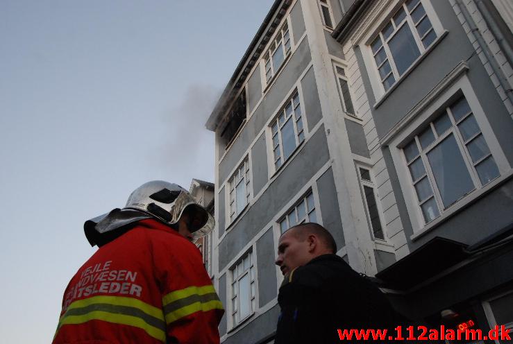 Gasflaske eksploderede i Lejligheden. Vedelsgade 38 i Vejle. 04/11-2013. Kl. 16:20.