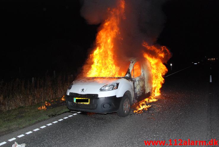 Bilbrand. Bredstenvej mellem Vejle og Skibet. 13/11-2013. Kl. 18:42.