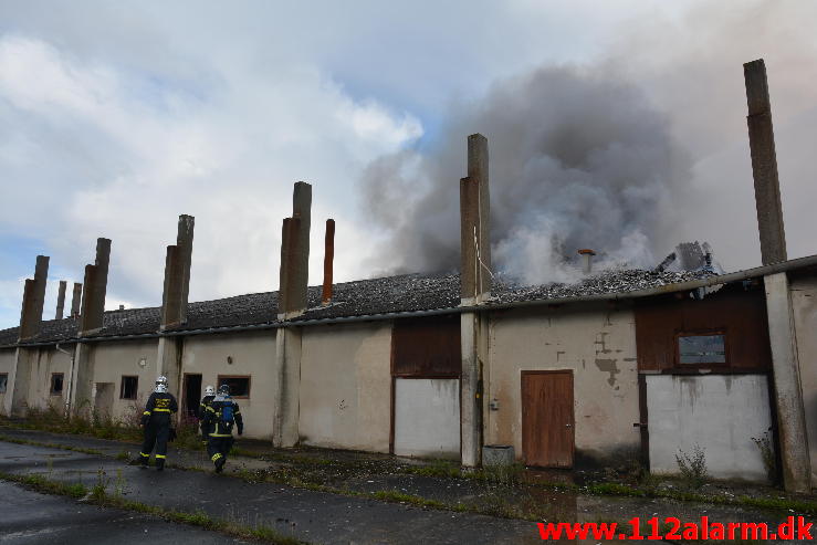 Industri brand i ved Ørum.