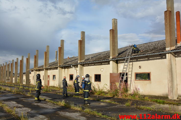 Industri brand i ved Ørum.