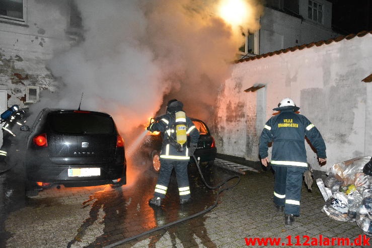 2 biler i brand.