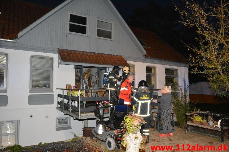 Bygn.brand-Etageejendom. Amaliegade i Børkop. 17/09-2014. Kl. 19:57.