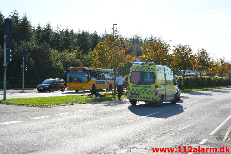 FUH med fastklemte ved Motorvejen. Horsensvej ved Motorveje i Vejle. 02/10-2014. Kl. 14:46.