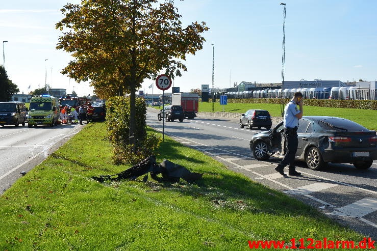 FUH med fastklemte ved Motorvejen. Horsensvej ved Motorveje i Vejle. 02/10-2014. Kl. 14:46.