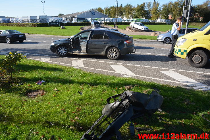 FUH med fastklemte ved Motorvejen. Horsensvej ved Motorveje i Vejle. 02/10-2014. Kl. 14:46.