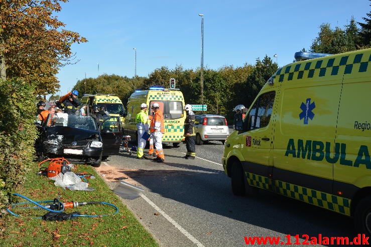 FUH med fastklemte ved Motorvejen. Horsensvej ved Motorveje i Vejle. 02/10-2014. Kl. 14:46.