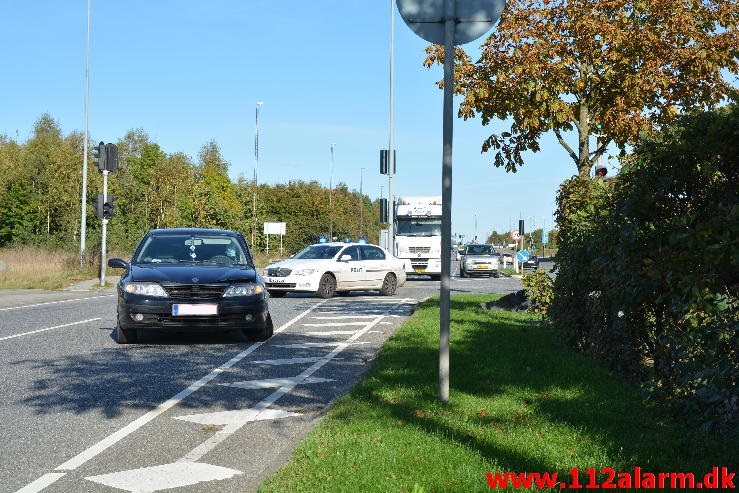 FUH med fastklemte ved Motorvejen. Horsensvej ved Motorveje i Vejle. 02/10-2014. Kl. 14:46.