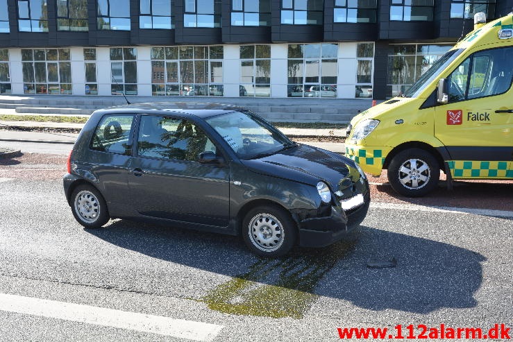 FUH med fastklemte. Boulevarden i Vejle. 02/10-2014. Kl. 14:46.