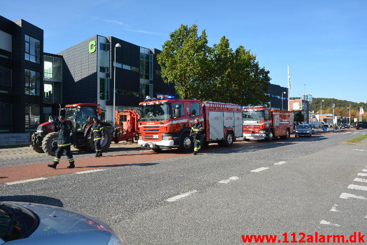 FUH med fastklemte. Boulevarden i Vejle. 02/10-2014. Kl. 14:46.