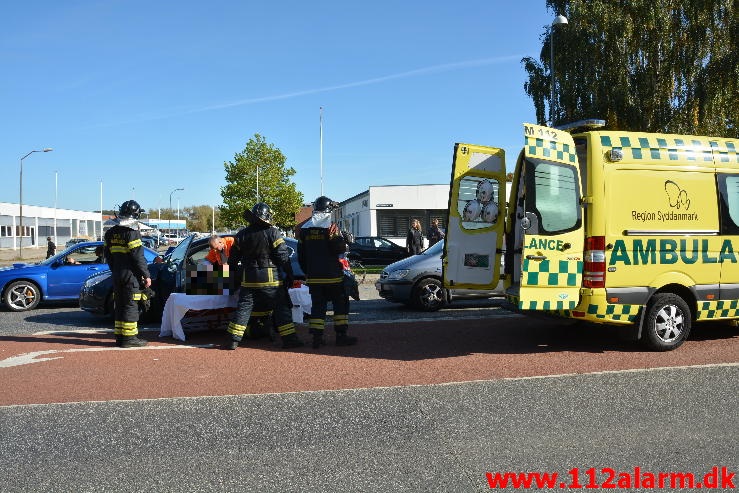 FUH med fastklemte. Boulevarden i Vejle. 02/10-2014. Kl. 14:46.